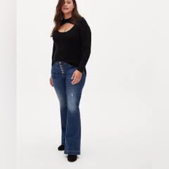 Torrid Pullover Lace Keyhole Sweater size 2x - Picture 1 of 16